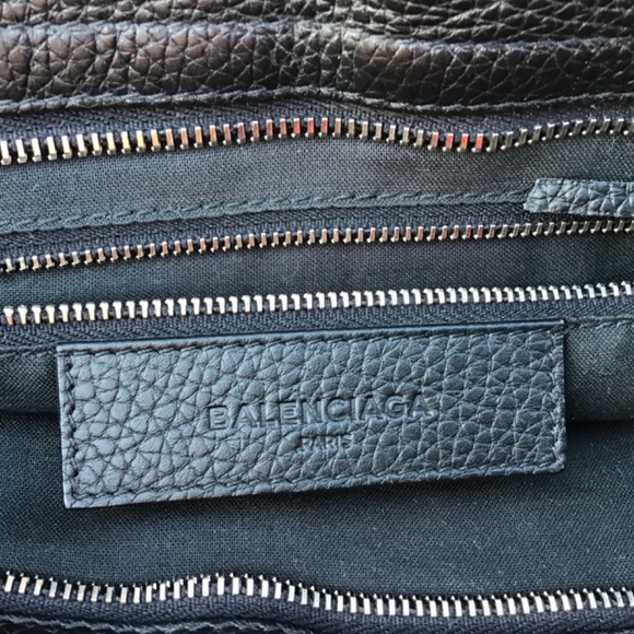 Balenciaga Black Vibrato Leather City Bag- Pristine! - Picture 5 of 8